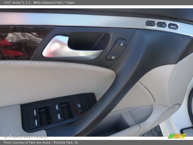 White Diamond Pearl / Taupe 2007 Acura TL 3.2