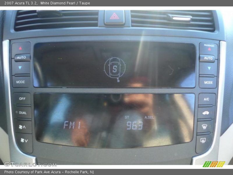 White Diamond Pearl / Taupe 2007 Acura TL 3.2