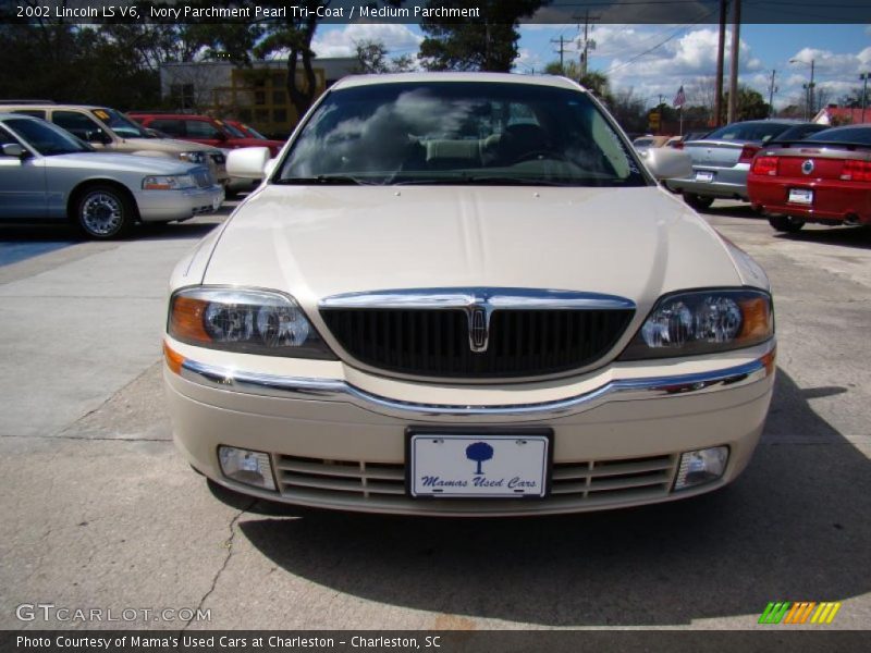 Ivory Parchment Pearl Tri-Coat / Medium Parchment 2002 Lincoln LS V6