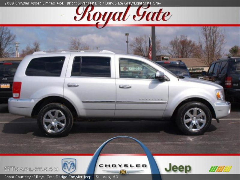 Bright Silver Metallic / Dark Slate Gray/Light Slate Gray 2009 Chrysler Aspen Limited 4x4