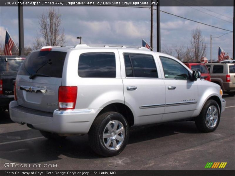 Bright Silver Metallic / Dark Slate Gray/Light Slate Gray 2009 Chrysler Aspen Limited 4x4