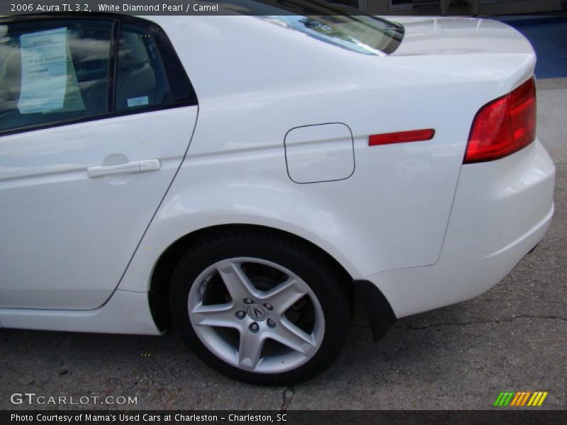 White Diamond Pearl / Camel 2006 Acura TL 3.2
