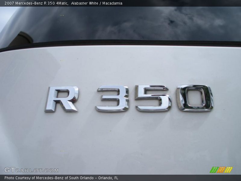 Alabaster White / Macadamia 2007 Mercedes-Benz R 350 4Matic