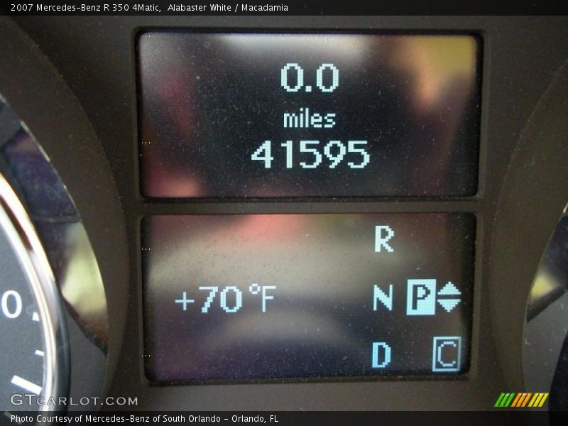 Alabaster White / Macadamia 2007 Mercedes-Benz R 350 4Matic