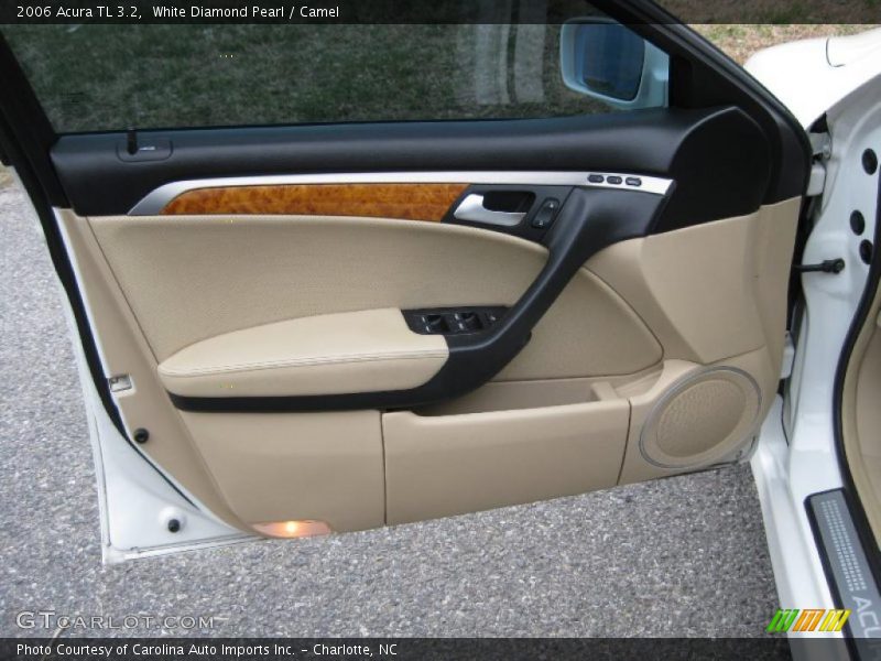 White Diamond Pearl / Camel 2006 Acura TL 3.2