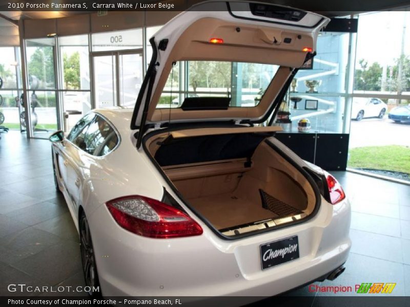 Carrara White / Luxor Beige 2010 Porsche Panamera S