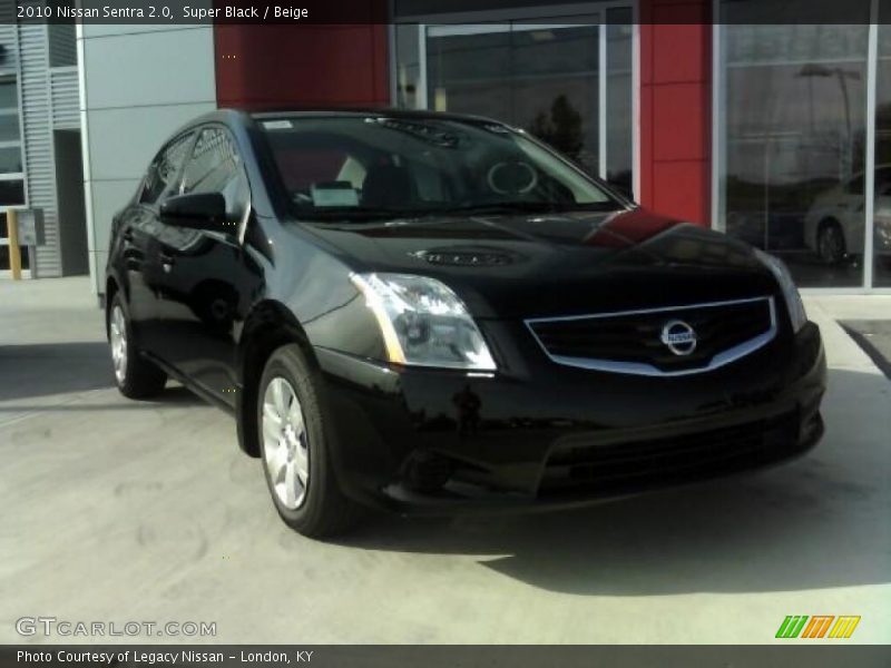 Super Black / Beige 2010 Nissan Sentra 2.0