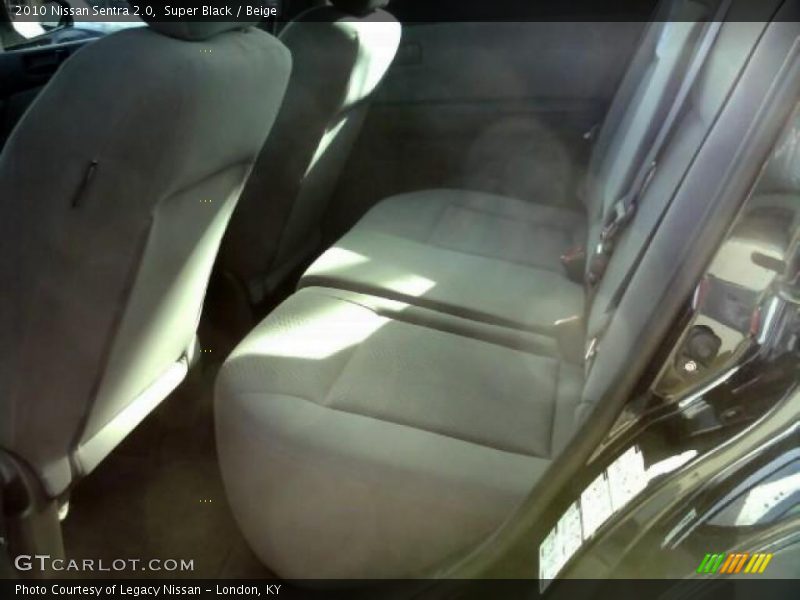 Super Black / Beige 2010 Nissan Sentra 2.0