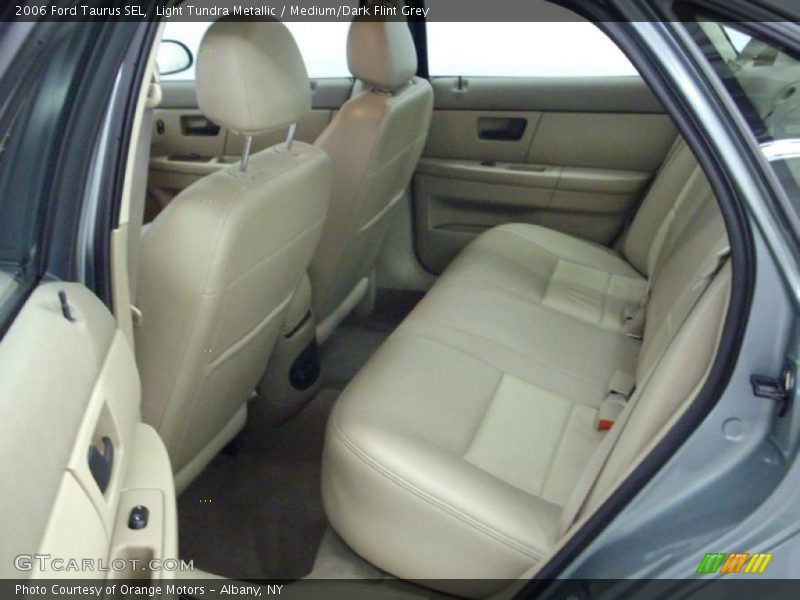 Light Tundra Metallic / Medium/Dark Flint Grey 2006 Ford Taurus SEL