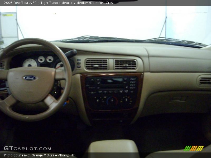 Light Tundra Metallic / Medium/Dark Flint Grey 2006 Ford Taurus SEL