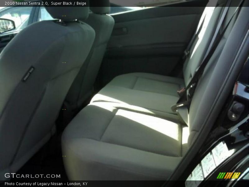 Super Black / Beige 2010 Nissan Sentra 2.0