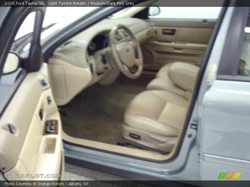 Light Tundra Metallic / Medium/Dark Flint Grey 2006 Ford Taurus SEL