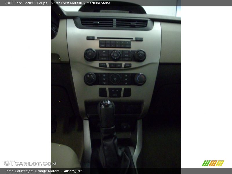 Silver Frost Metallic / Medium Stone 2008 Ford Focus S Coupe