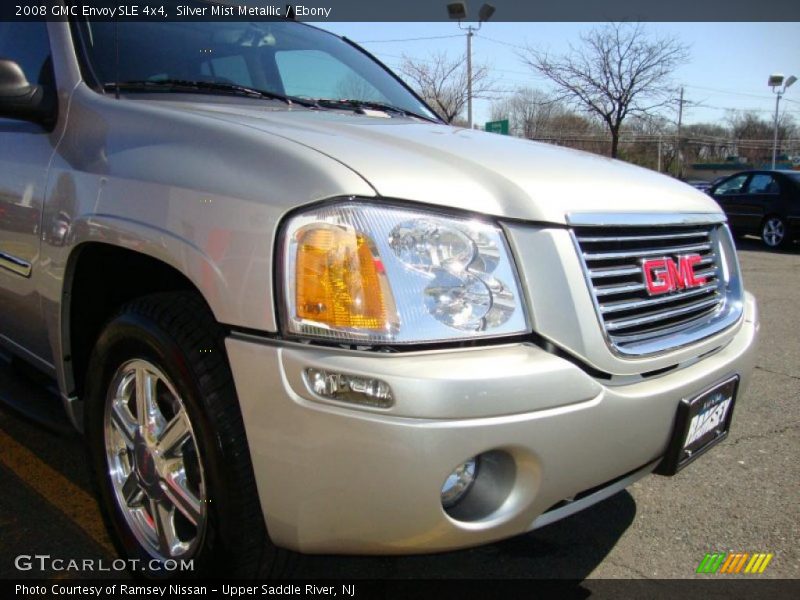 Silver Mist Metallic / Ebony 2008 GMC Envoy SLE 4x4