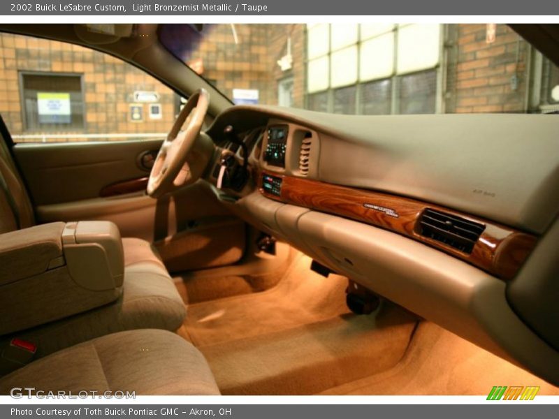 Light Bronzemist Metallic / Taupe 2002 Buick LeSabre Custom