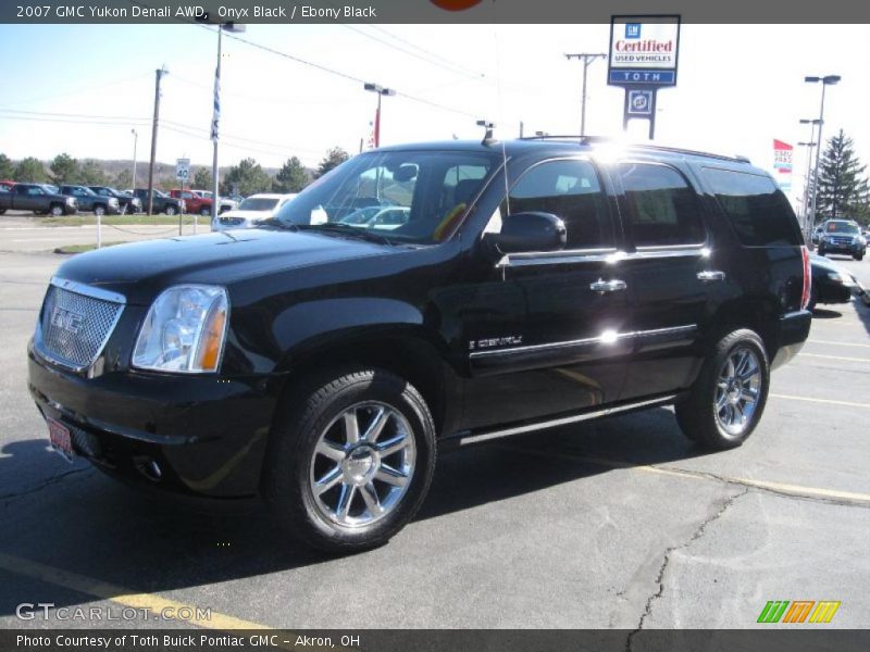 Onyx Black / Ebony Black 2007 GMC Yukon Denali AWD
