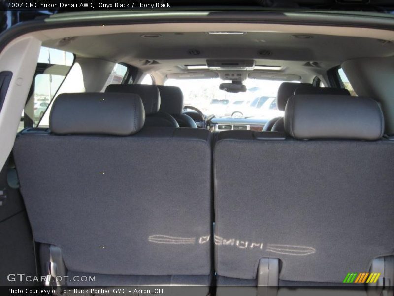 Onyx Black / Ebony Black 2007 GMC Yukon Denali AWD
