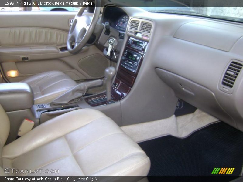 Sandrock Beige Metallic / Beige 1999 Infiniti I 30