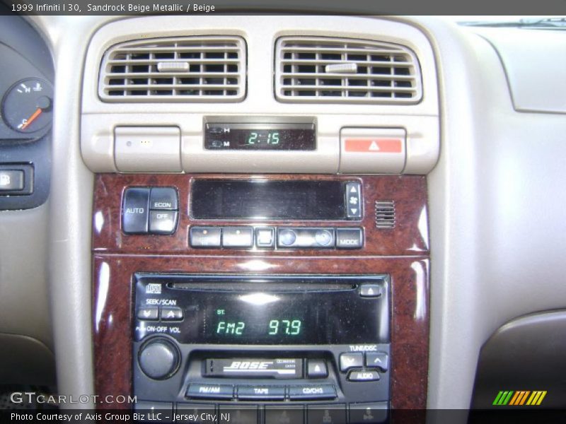 Sandrock Beige Metallic / Beige 1999 Infiniti I 30