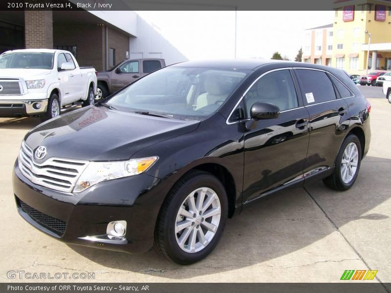 Black / Ivory 2010 Toyota Venza I4