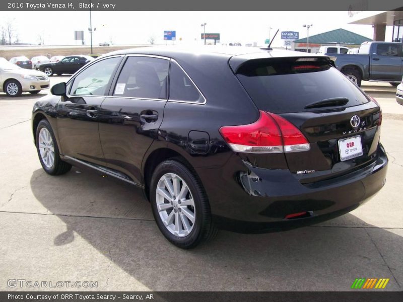 Black / Ivory 2010 Toyota Venza I4