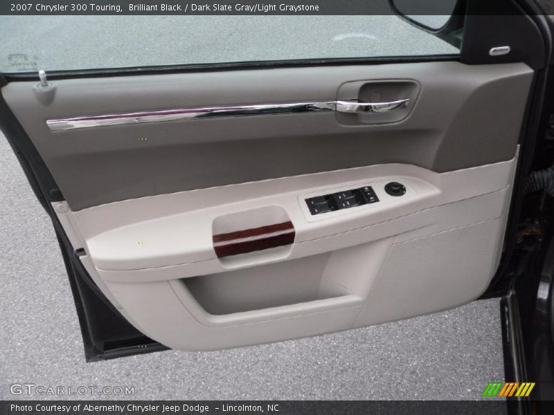 Brilliant Black / Dark Slate Gray/Light Graystone 2007 Chrysler 300 Touring
