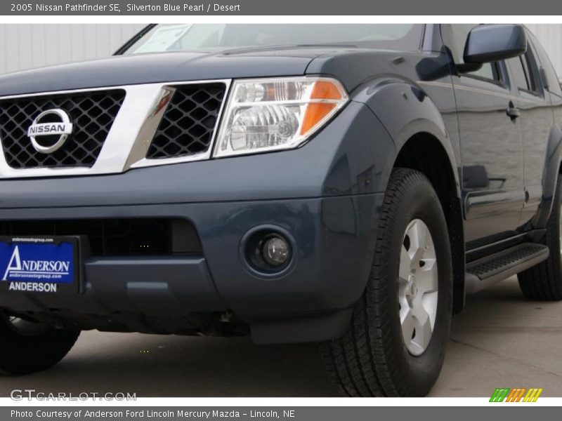 Silverton Blue Pearl / Desert 2005 Nissan Pathfinder SE