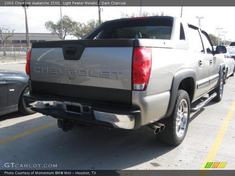 Light Pewter Metallic / Dark Charcoal 2003 Chevrolet Avalanche 1500