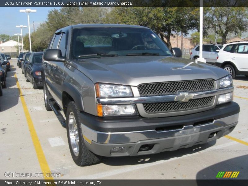 Light Pewter Metallic / Dark Charcoal 2003 Chevrolet Avalanche 1500