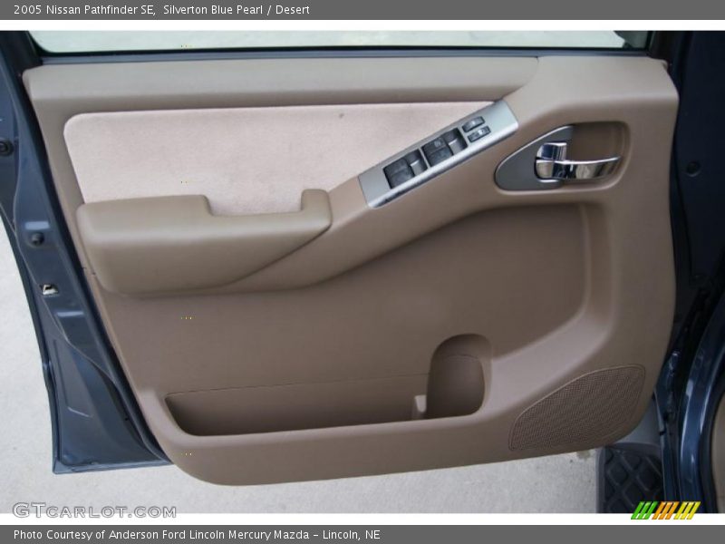 Silverton Blue Pearl / Desert 2005 Nissan Pathfinder SE