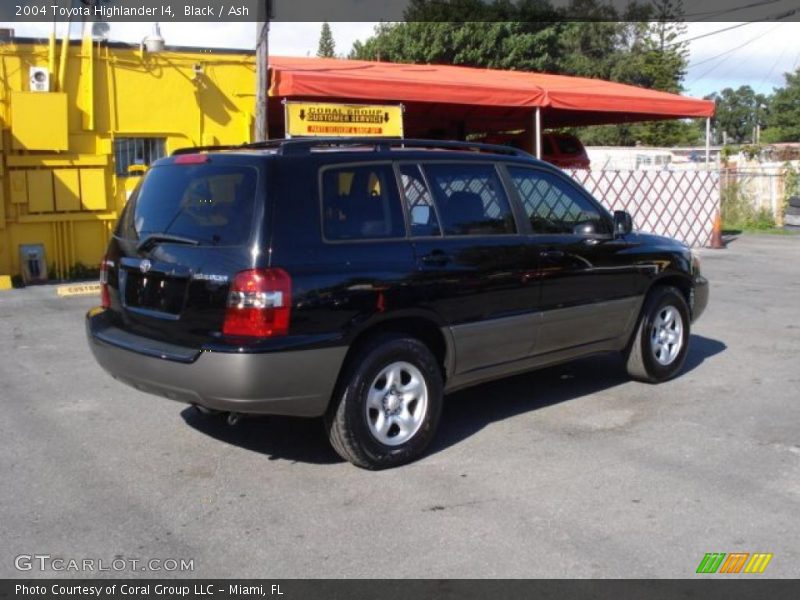 Black / Ash 2004 Toyota Highlander I4