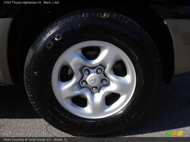Black / Ash 2004 Toyota Highlander I4