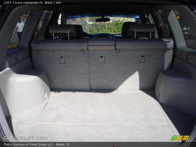 Black / Ash 2004 Toyota Highlander I4