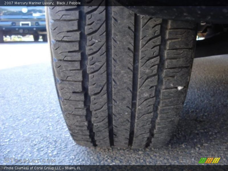 Black / Pebble 2007 Mercury Mariner Luxury