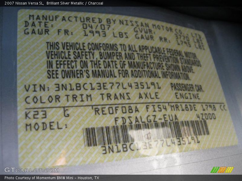 Brilliant Silver Metallic / Charcoal 2007 Nissan Versa SL