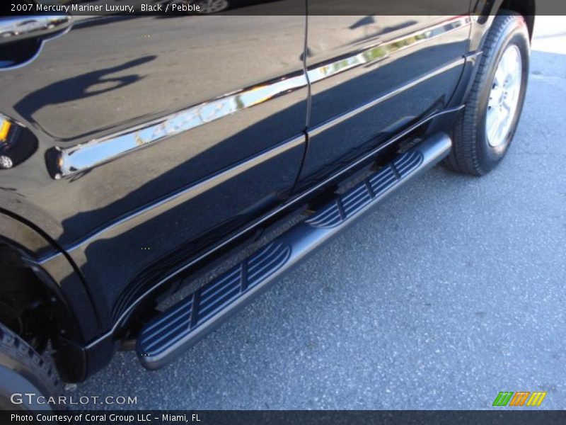 Black / Pebble 2007 Mercury Mariner Luxury