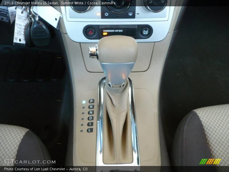 Summit White / Cocoa/Cashmere 2009 Chevrolet Malibu LS Sedan