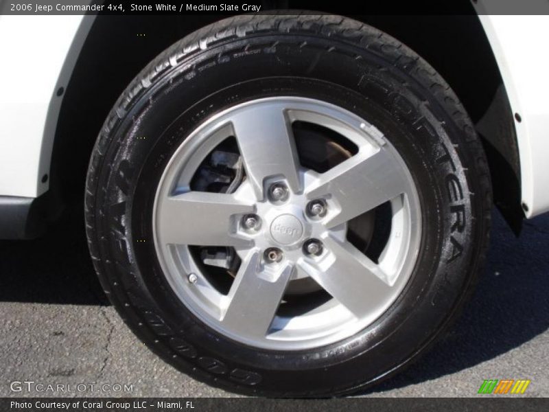 Stone White / Medium Slate Gray 2006 Jeep Commander 4x4