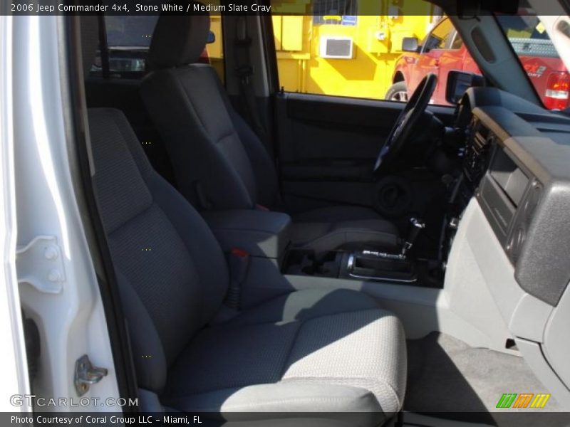 Stone White / Medium Slate Gray 2006 Jeep Commander 4x4