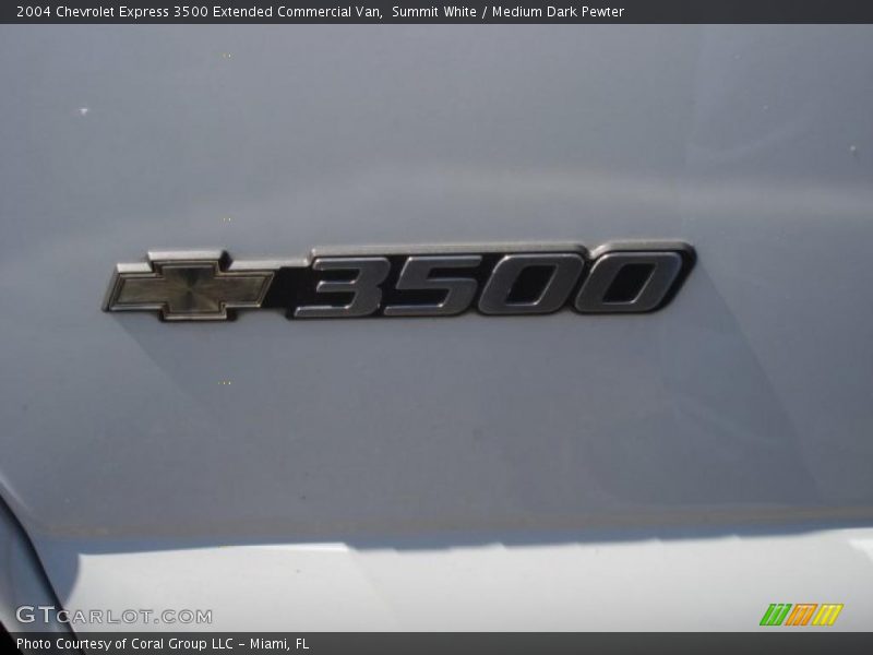 Summit White / Medium Dark Pewter 2004 Chevrolet Express 3500 Extended Commercial Van