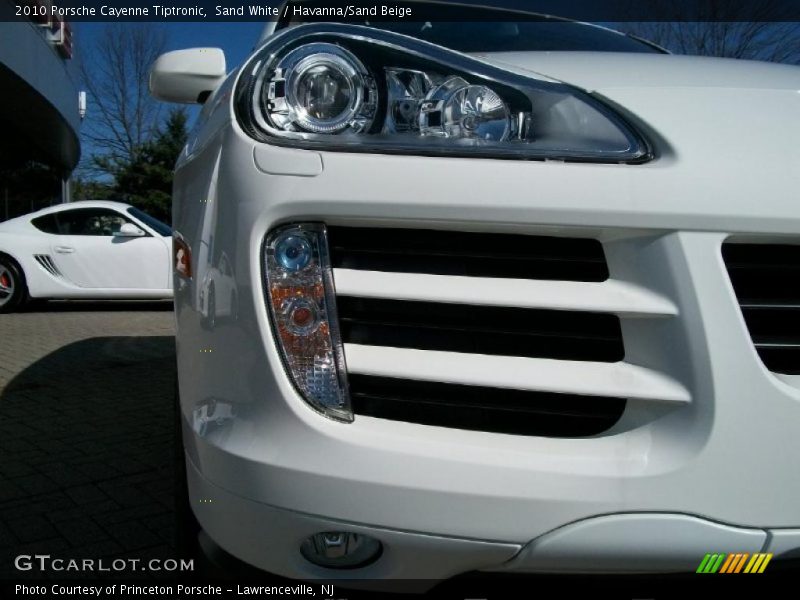 Sand White / Havanna/Sand Beige 2010 Porsche Cayenne Tiptronic