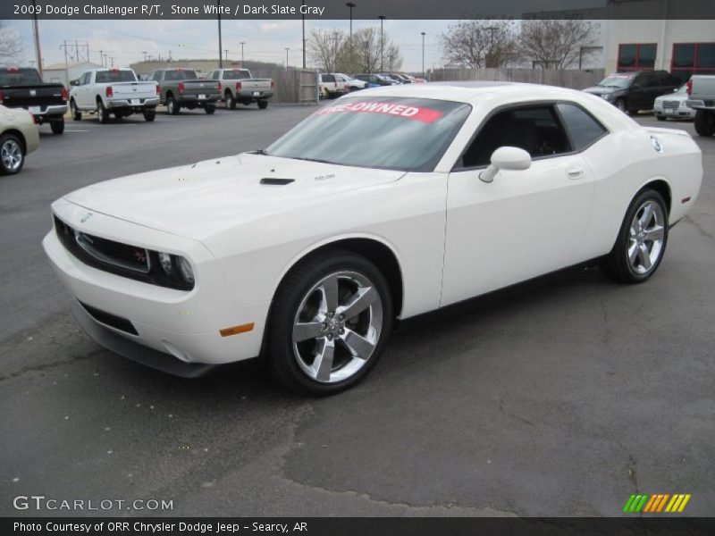 Stone White / Dark Slate Gray 2009 Dodge Challenger R/T