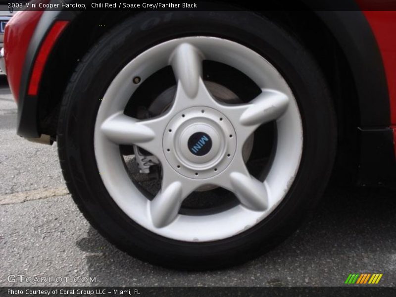 Chili Red / Space Grey/Panther Black 2003 Mini Cooper Hardtop