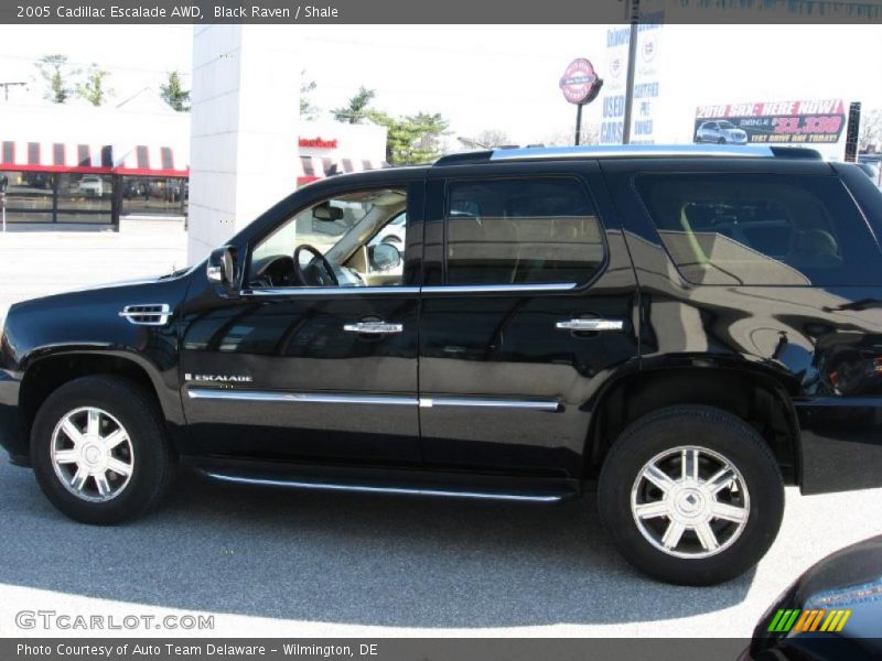 Black Raven / Shale 2005 Cadillac Escalade AWD
