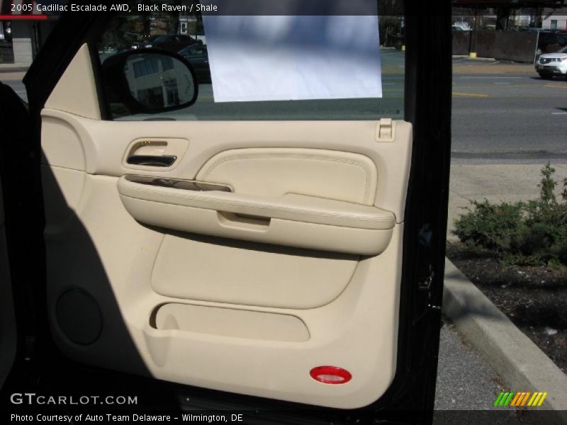 Black Raven / Shale 2005 Cadillac Escalade AWD