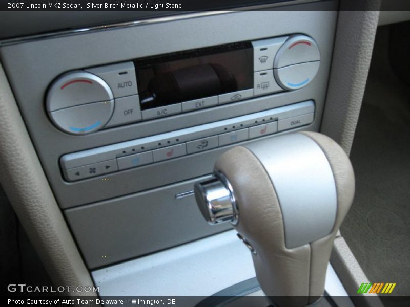 Silver Birch Metallic / Light Stone 2007 Lincoln MKZ Sedan
