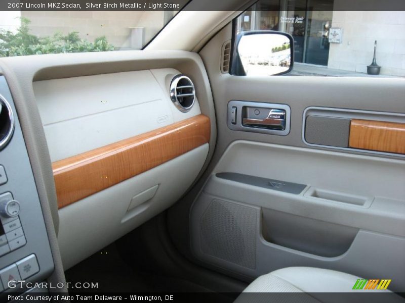 Silver Birch Metallic / Light Stone 2007 Lincoln MKZ Sedan