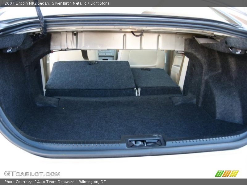 Silver Birch Metallic / Light Stone 2007 Lincoln MKZ Sedan