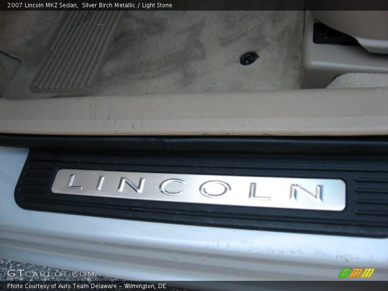 Silver Birch Metallic / Light Stone 2007 Lincoln MKZ Sedan