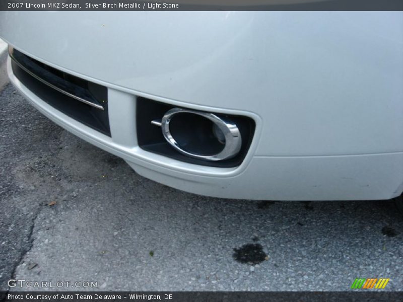 Silver Birch Metallic / Light Stone 2007 Lincoln MKZ Sedan